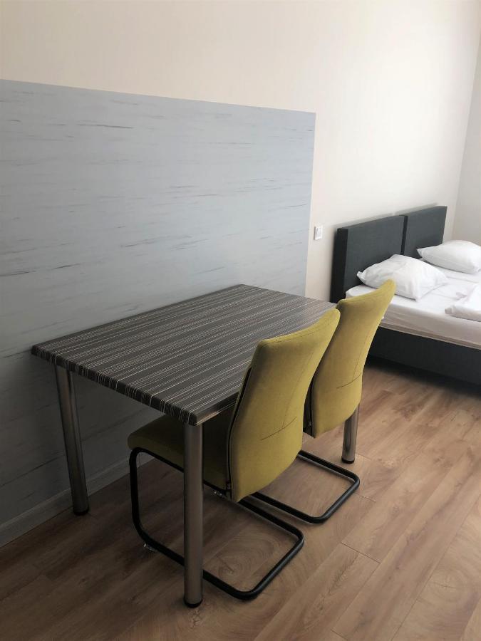 Centra Expresis Apartment Rīga Exterior foto